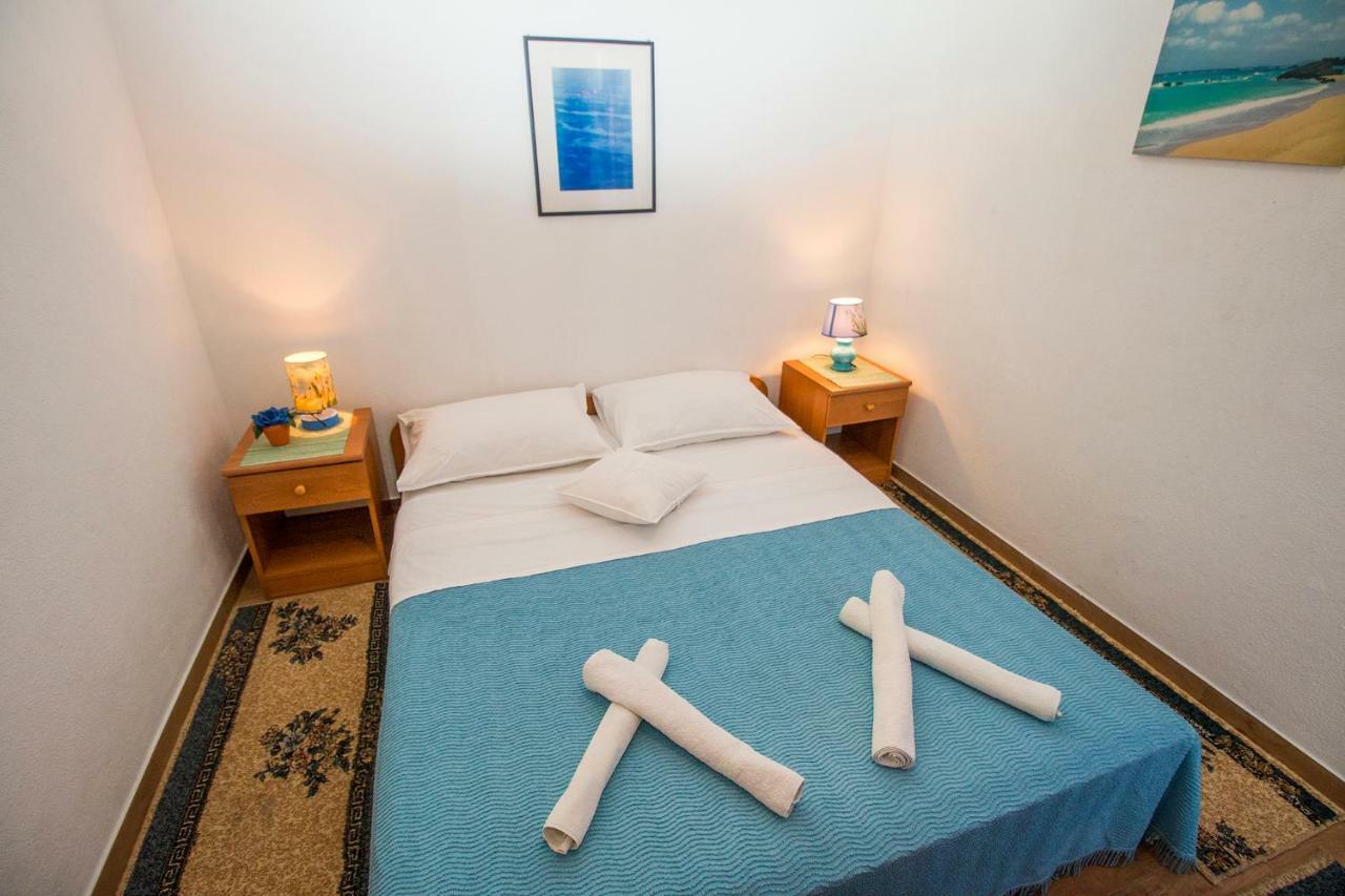 Apartments Pivac - Lokva Rogoznica Eksteriør bilde