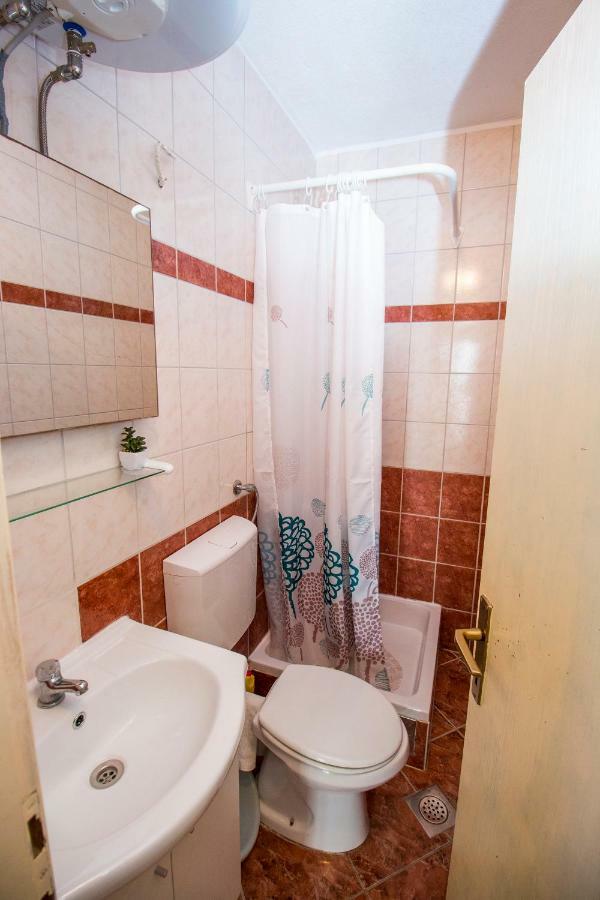 Apartments Pivac - Lokva Rogoznica Eksteriør bilde
